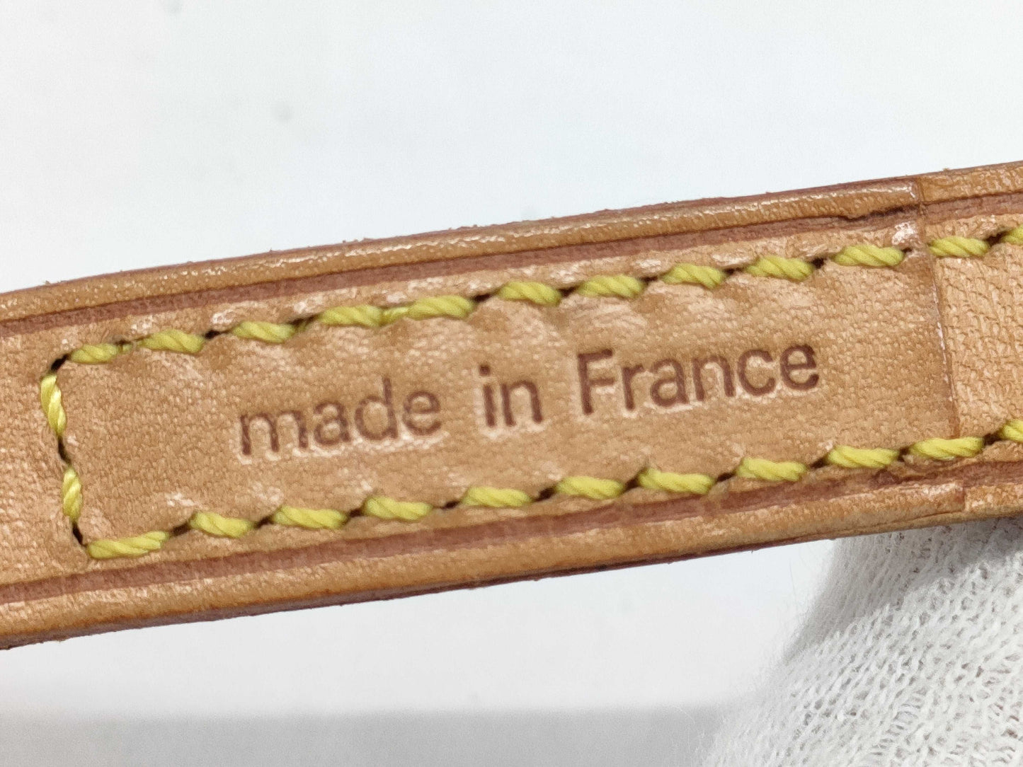 LOUIS VUITTON Natural Leather Shoulder Strap