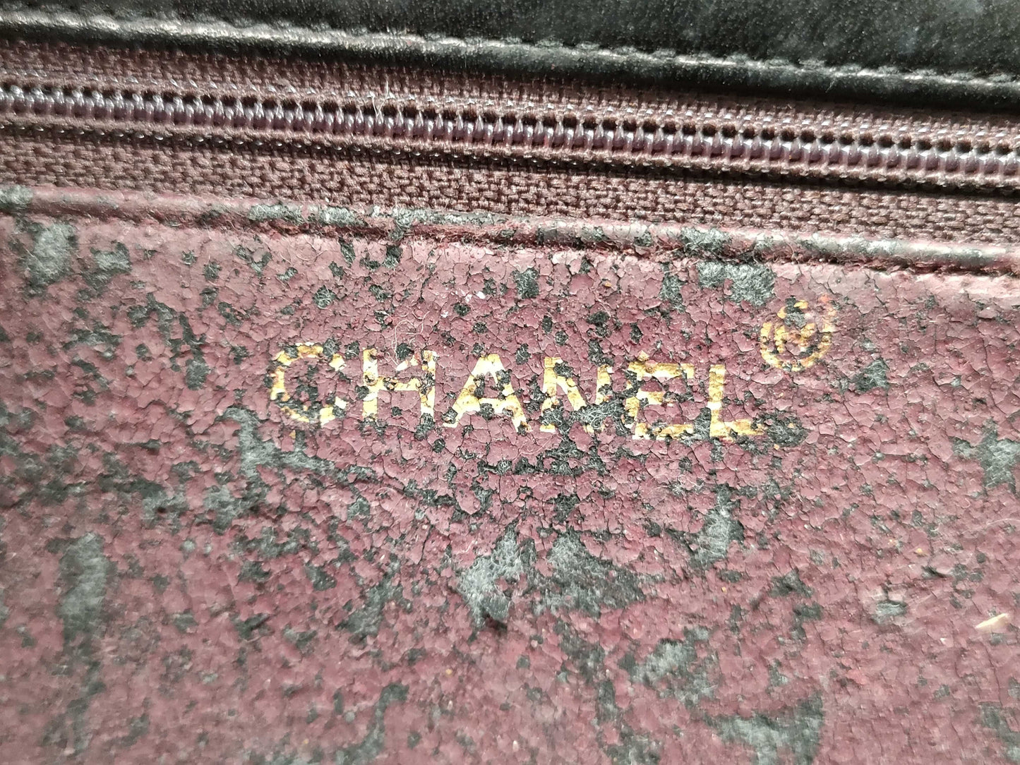 CHANEL Matelasse Shoulder Bag with Guarantee
