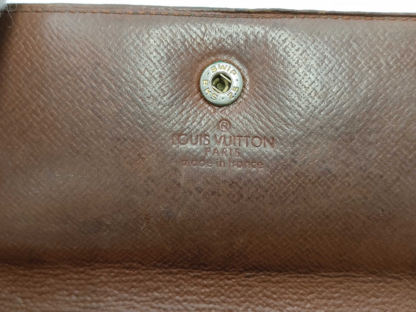 LOUIS VUITTON LV Monogram Pochette Porte Monnaie Credit Zippered Bi-fold Long Wallet