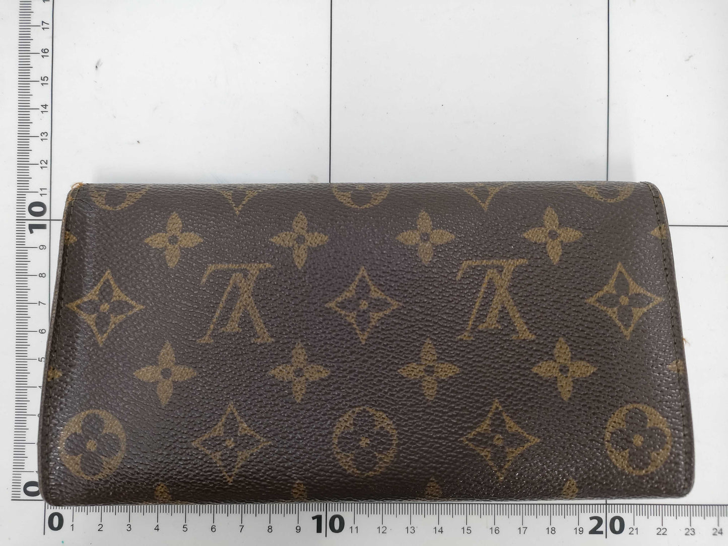 LOUIS VUITTON LV Monogram Pochette Porte Monnaie Credit Zippered Bi-fold Long Wallet