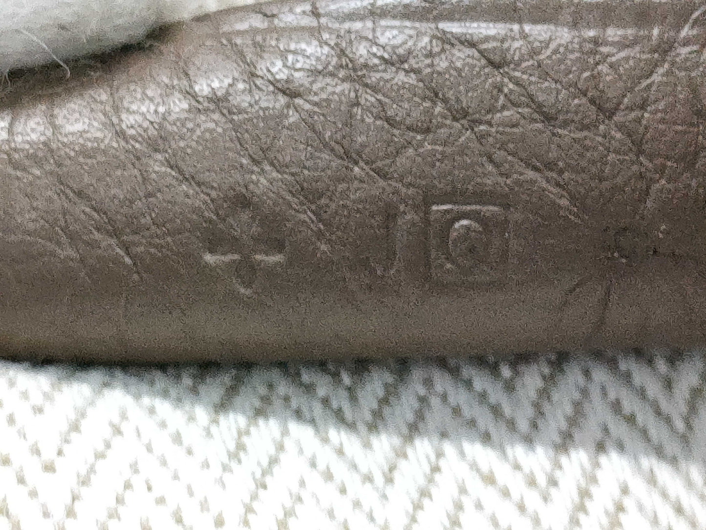 HERMES HERMES Victoria 35 Taurillon Etoupe Tote Bag