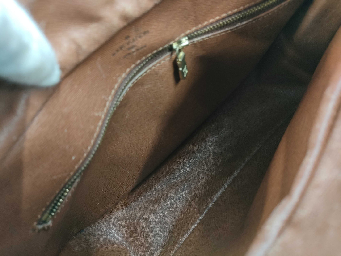 LOUIS VUITTON Monogram Shoulder Bag