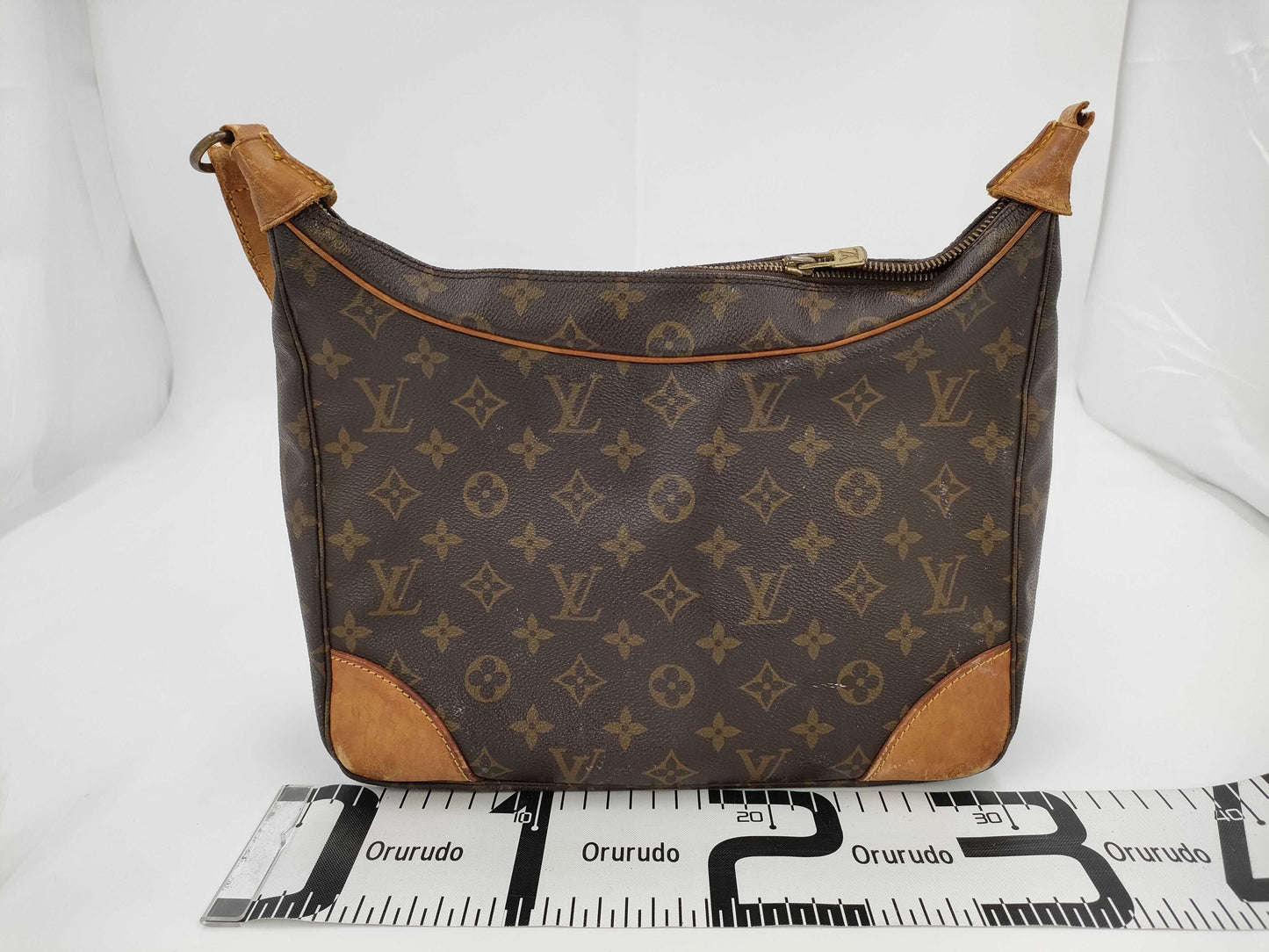 LOUIS VUITTON Monogram Shoulder Bag