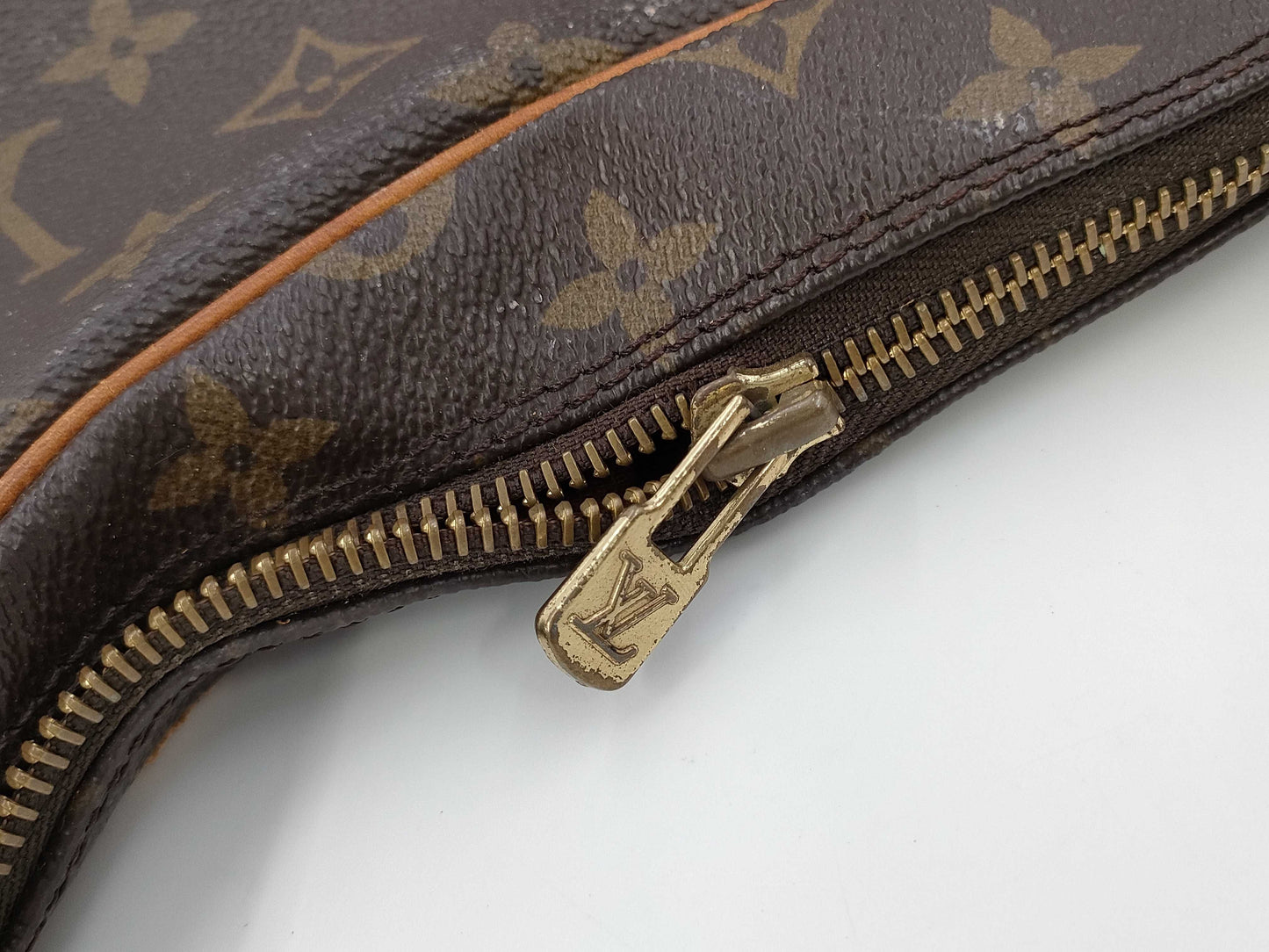 LOUIS VUITTON Monogram Shoulder Bag