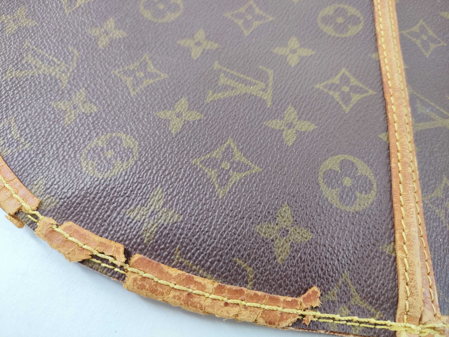 LOUIS VUITTON Monogram Louis Vuitton Suitcase