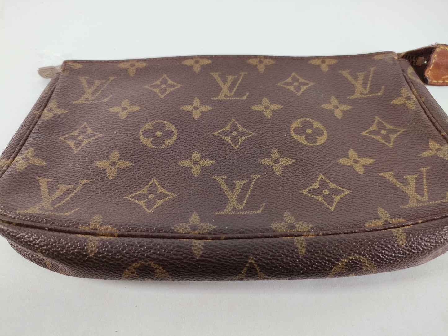 LOUIS VUITTON Monogram Louis Vuitton Pouch