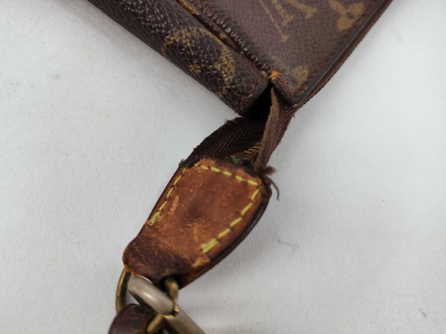 LOUIS VUITTON Monogram Louis Vuitton Pouch