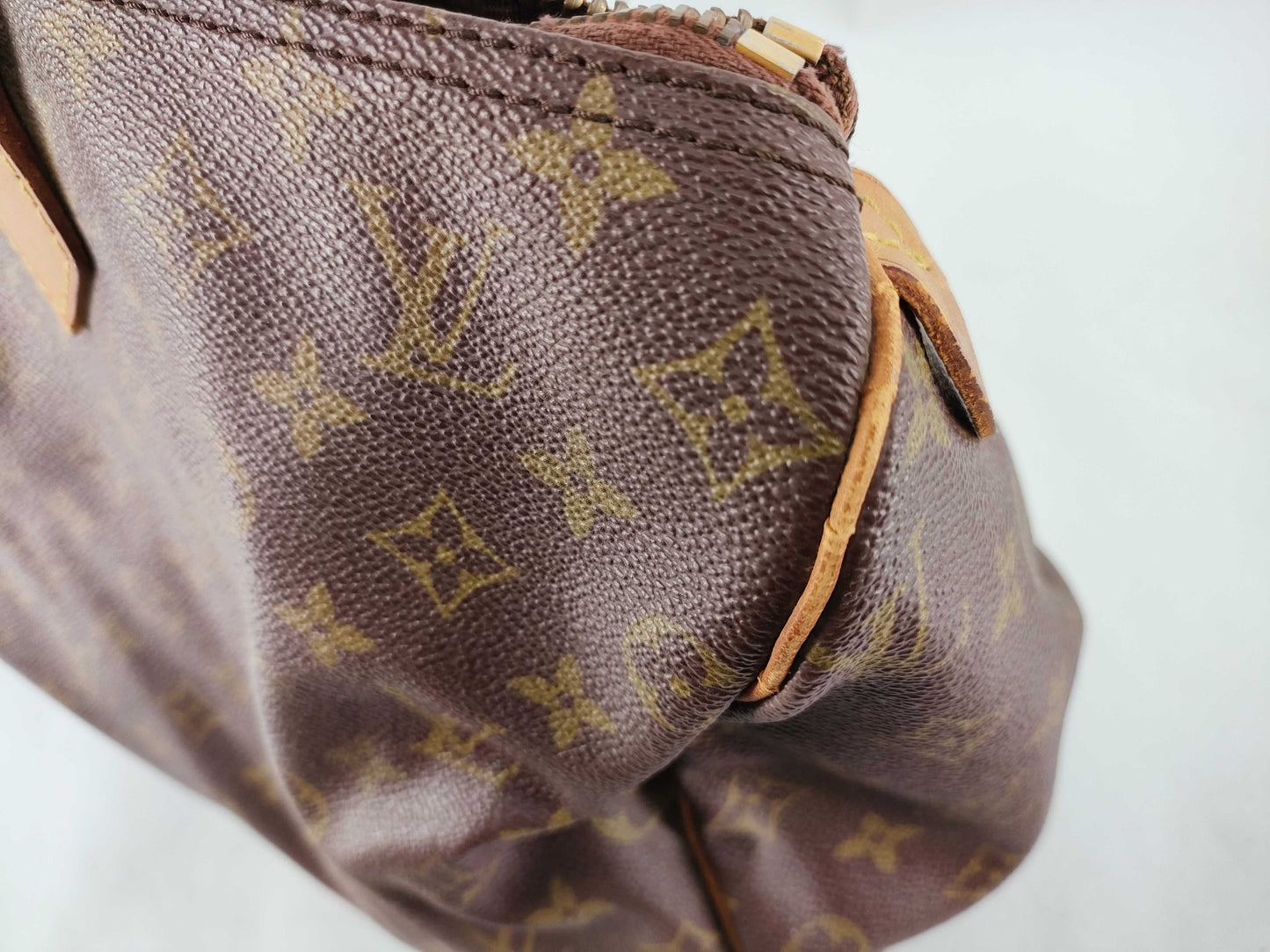 LOUIS VUITTON Monogram Louis Vuitton Boston Bag