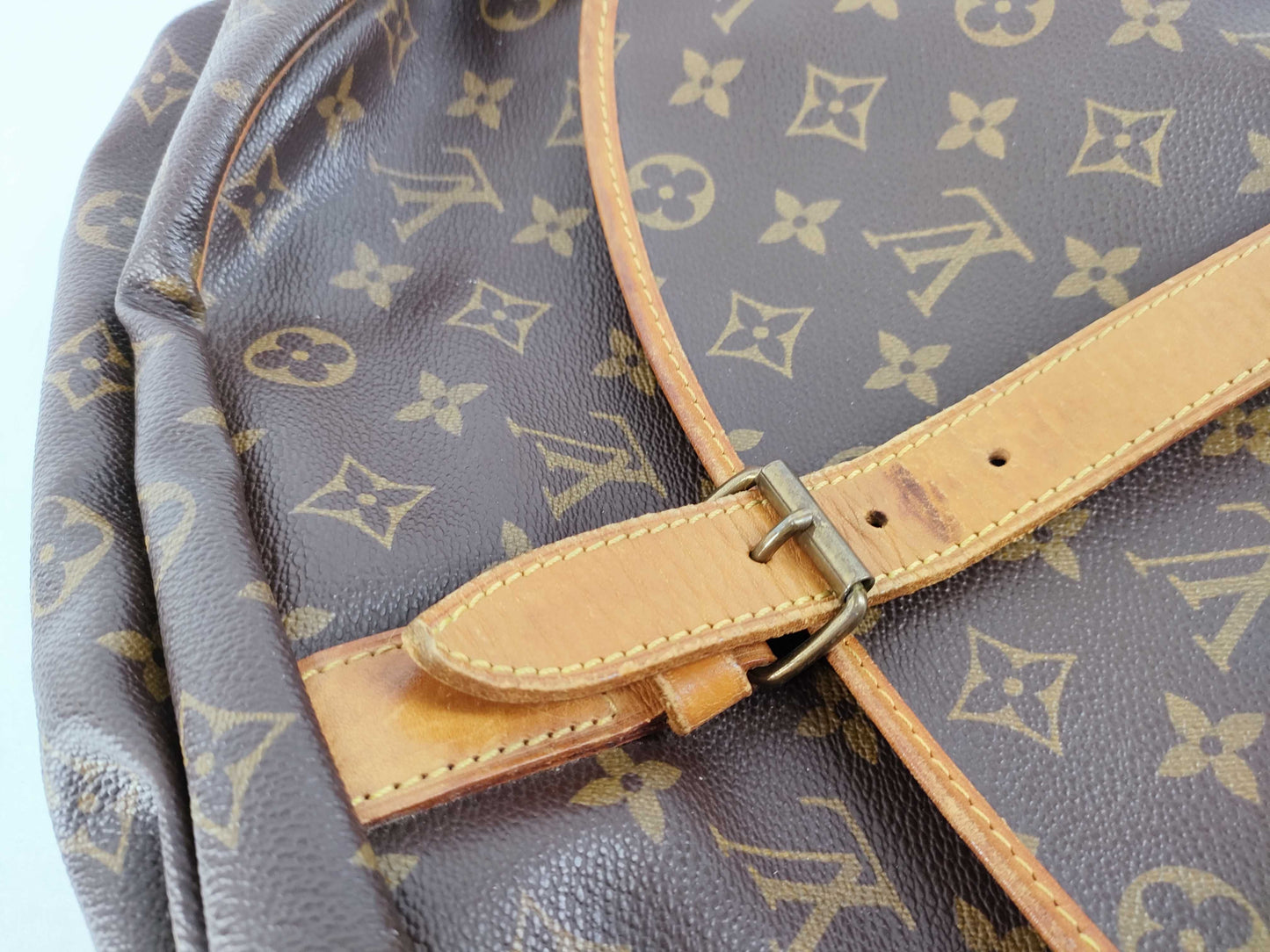 LOUIS VUITTON Monogram Louis Vuitton Shoulder Bag