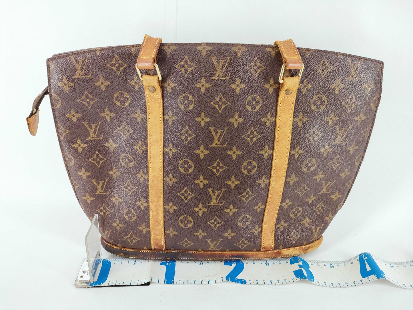 LOUIS VUITTON Monogram Louis Vuitton Tote Bag