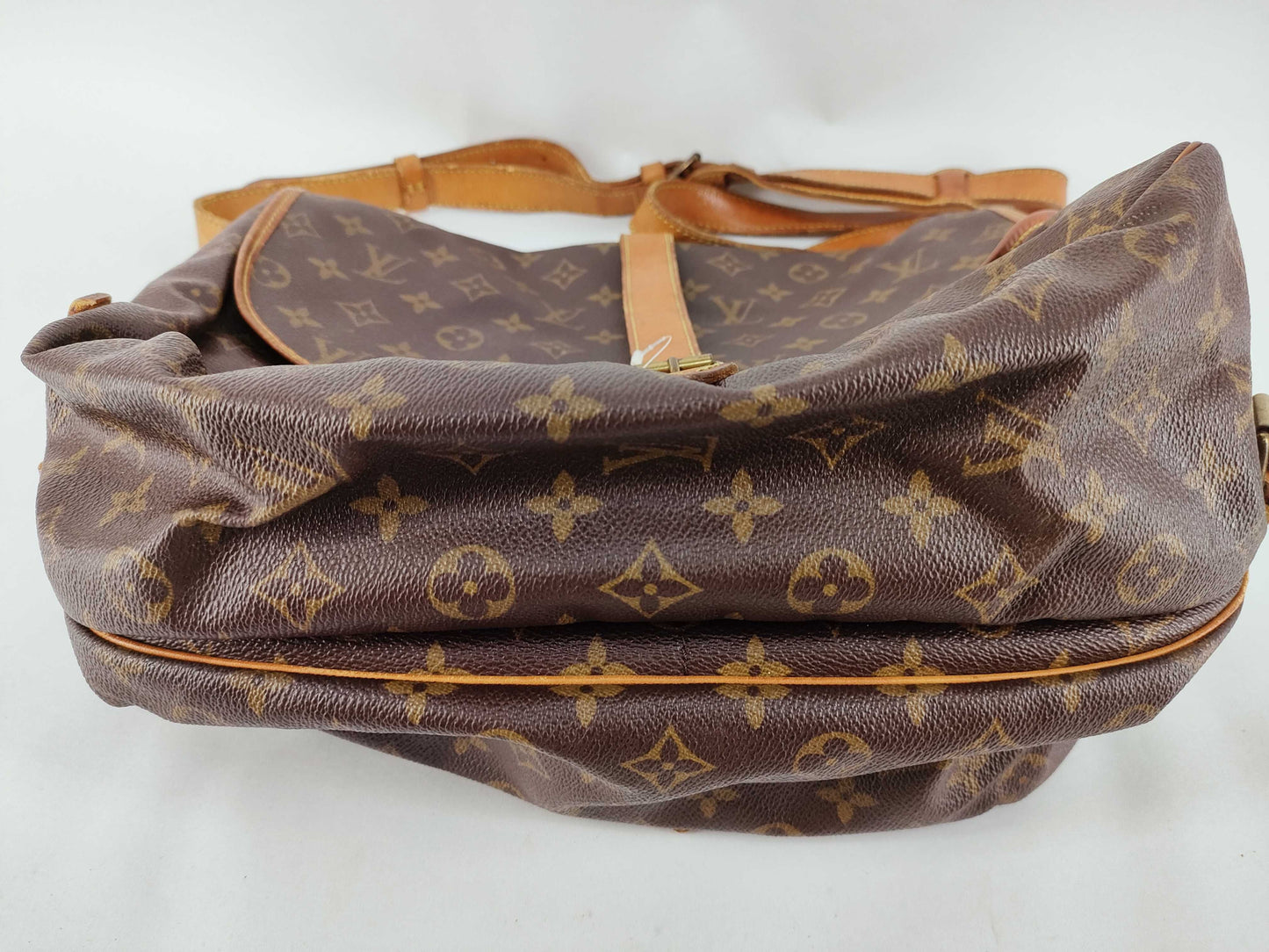 LOUIS VUITTON Monogram Louis Vuitton Shoulder Bag