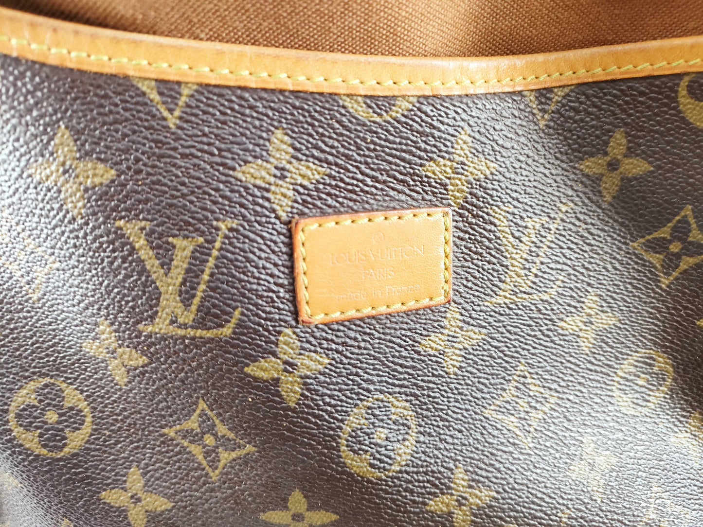 LOUIS VUITTON Monogram Shoulder Bag