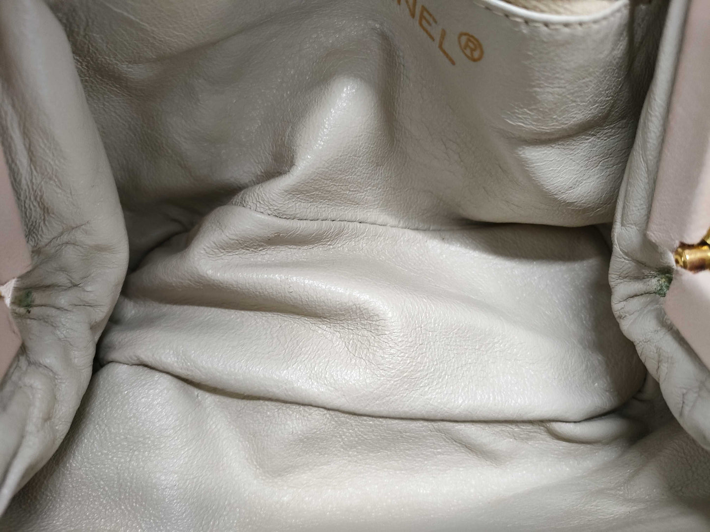 CHANEL Lambskin Clasp Pouch 1994561 Seal Shoulder Bag