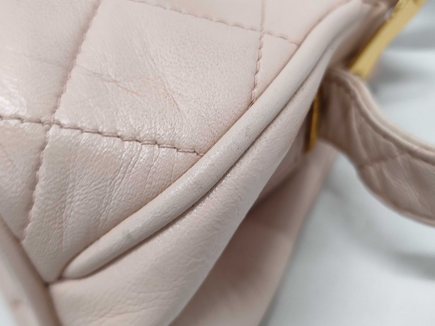 CHANEL Lambskin Clasp Pouch 1994561 Seal Shoulder Bag