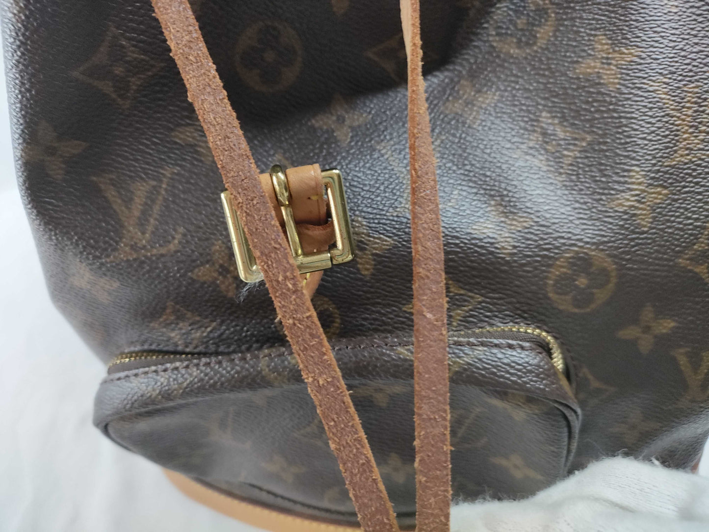 LOUIS VUITTON M51136 Monogram LOUIS VUITTON Montsouris MM M51136 Backpack