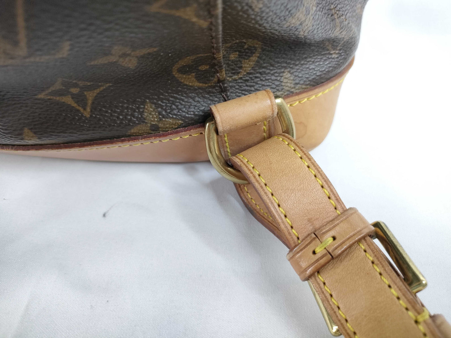 LOUIS VUITTON M51136 Monogram LOUIS VUITTON Montsouris MM M51136 Backpack