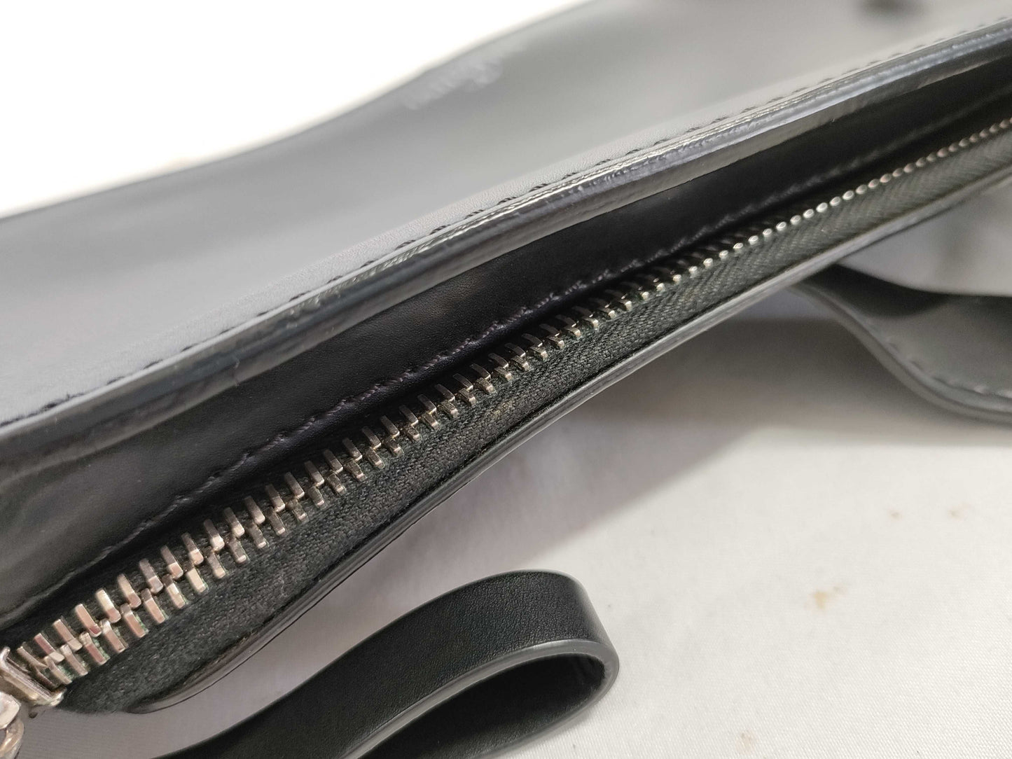 VALENTINO VALENTINO calfskin body bag waist bag