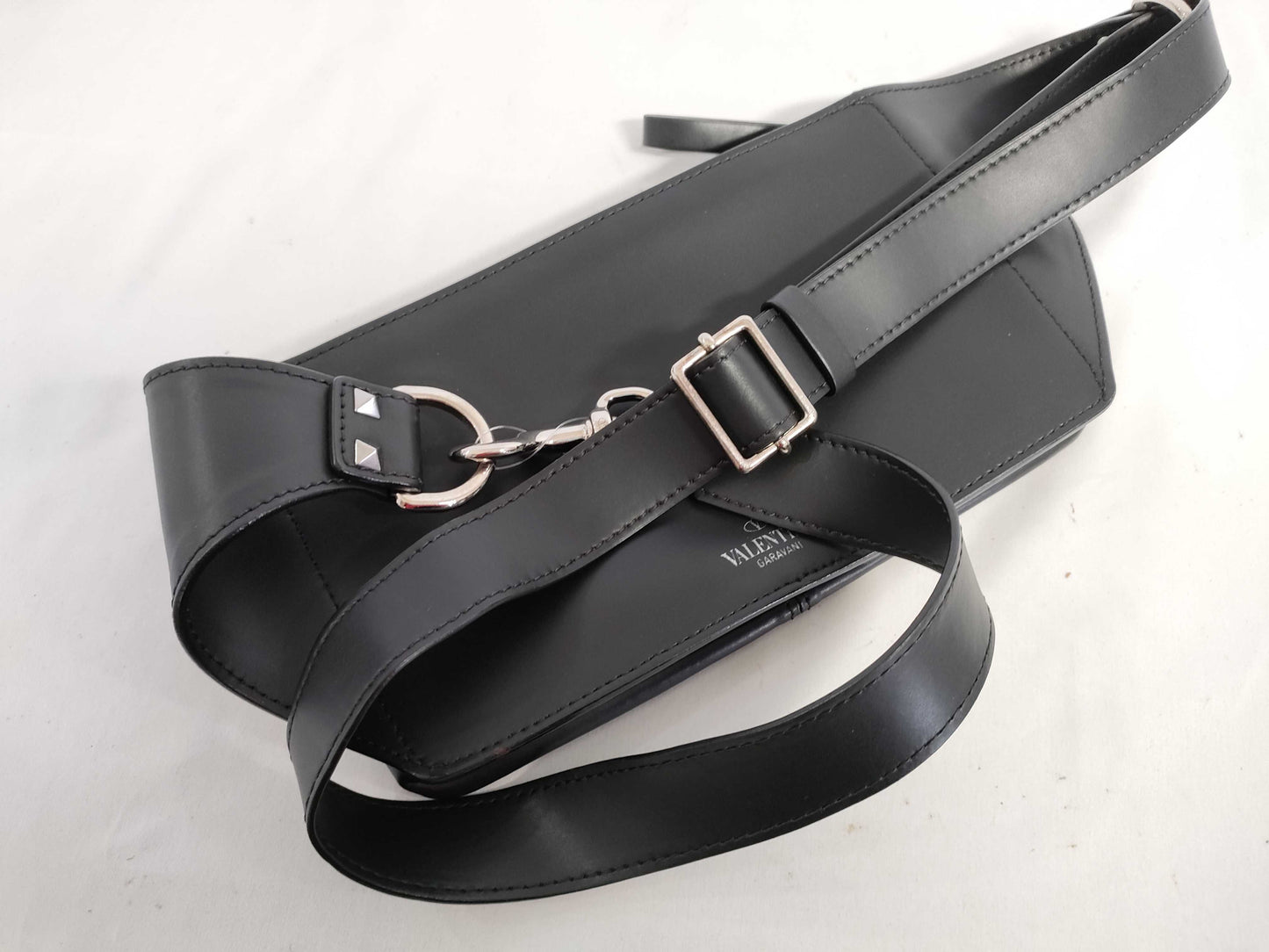 VALENTINO VALENTINO calfskin body bag waist bag
