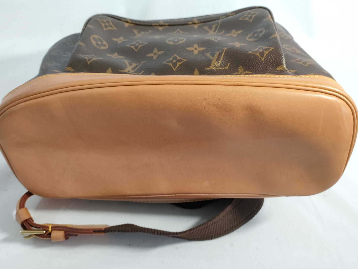LOUIS VUITTON M51135 Monogram LOUIS VUITTON Monogram Montsouris GM M51135 Backpack
