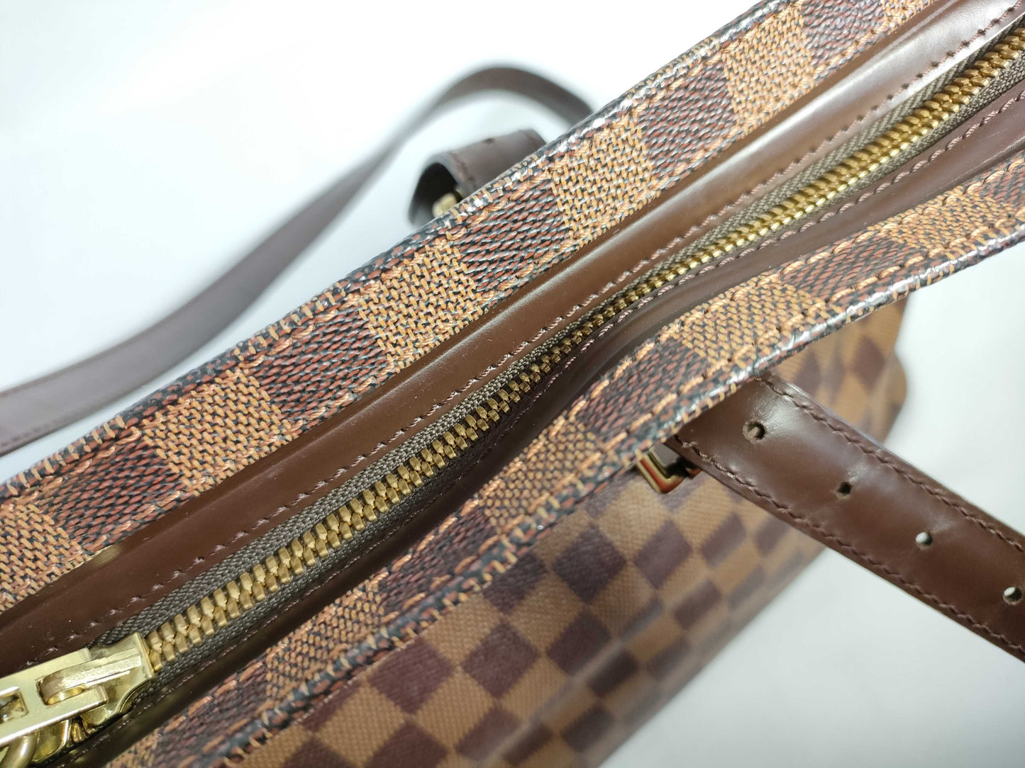 LOUIS VUITTON N51119 Damier Chelsea Handbag