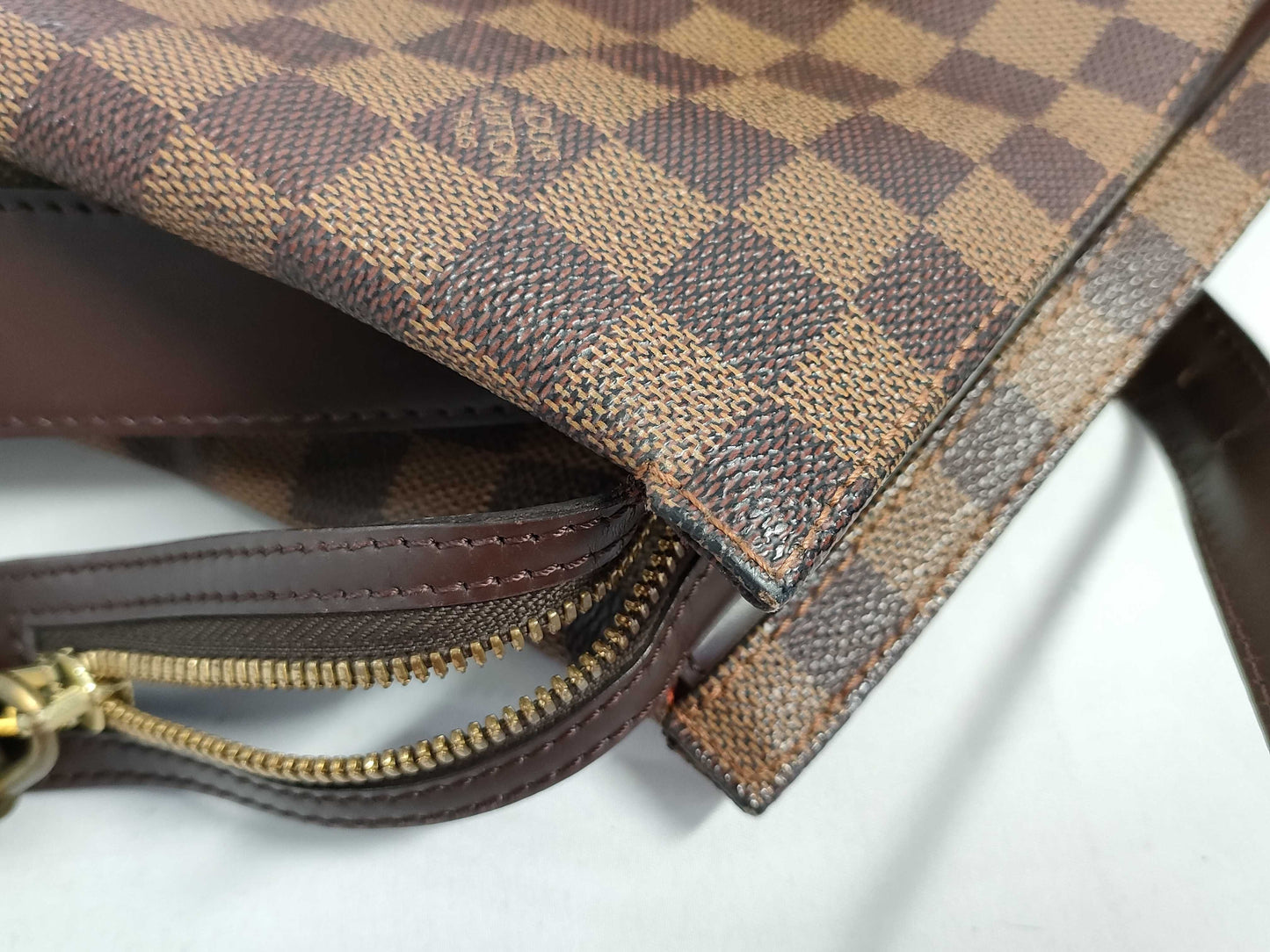 LOUIS VUITTON N51119 Damier Chelsea Handbag