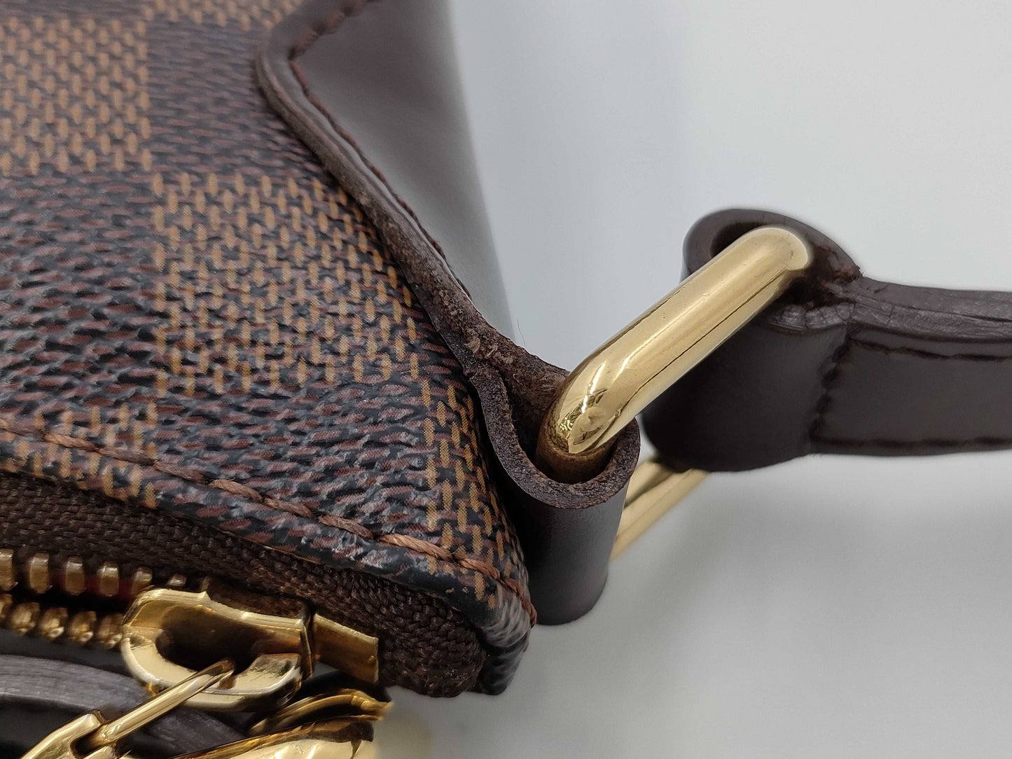 LOUIS VUITTON Damier Bloomsbury PM Shoulder Bag