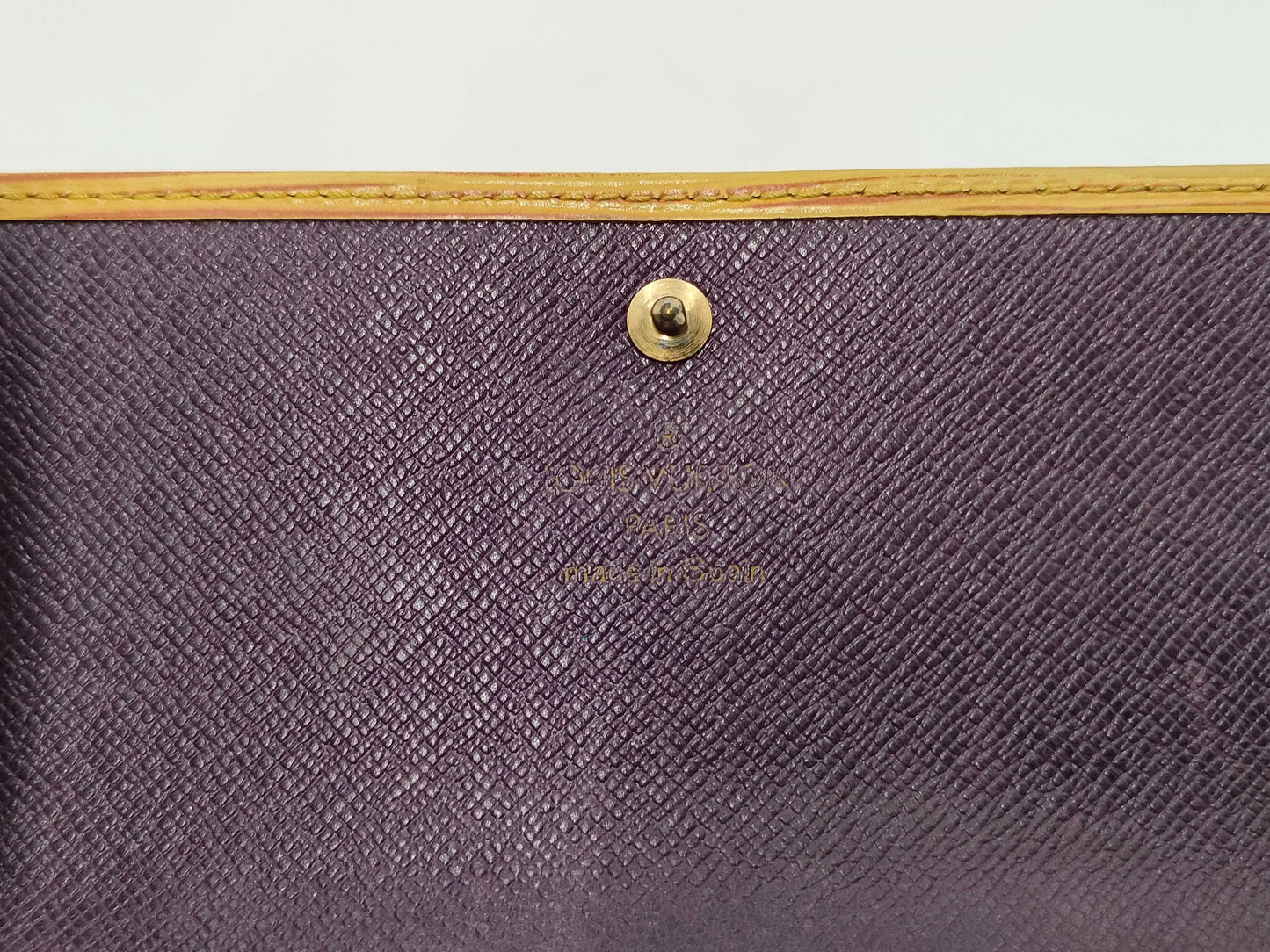 LOUIS VUITTON Epi wallet