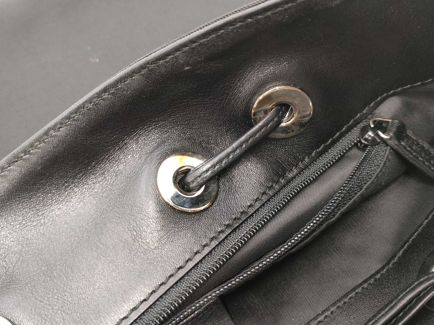 GUCCI Black Canvas Shoulder Bag
