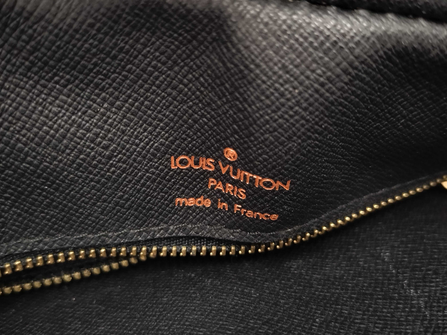 LOUIS VUITTON Epi Red Business Bag
