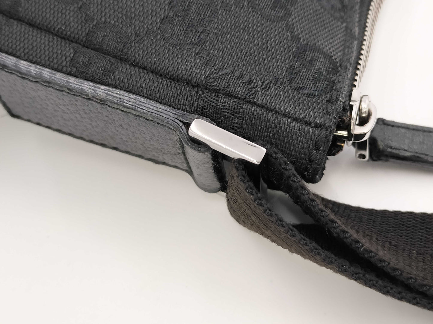 CHANEL Gucci GG Canvas 110054 Shoulder Bag