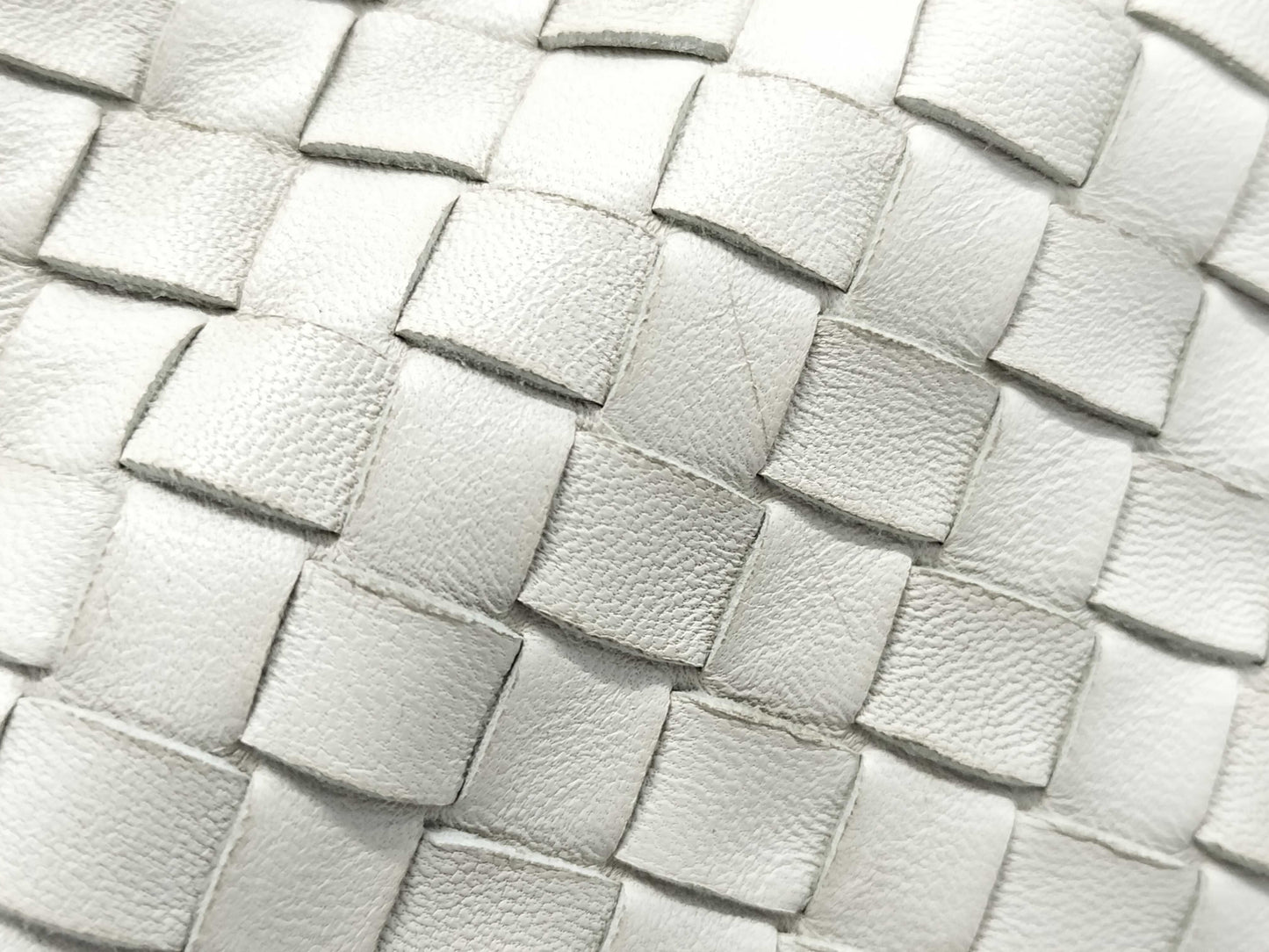 BOTTEGA VENETA Intrecciato Handbag