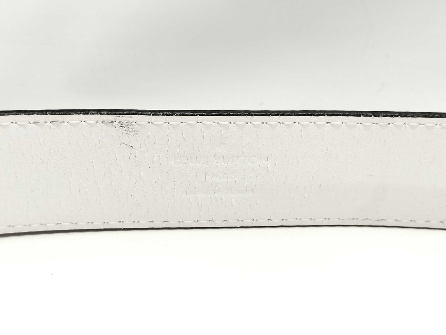 LOUIS VUITTON Epi Santur Belt