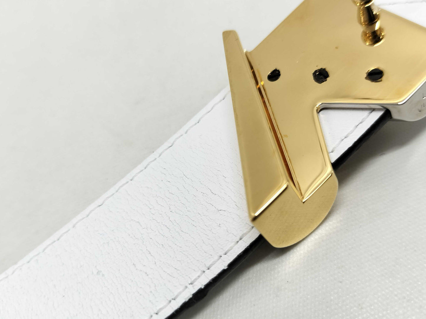 LOUIS VUITTON Epi Santur Belt