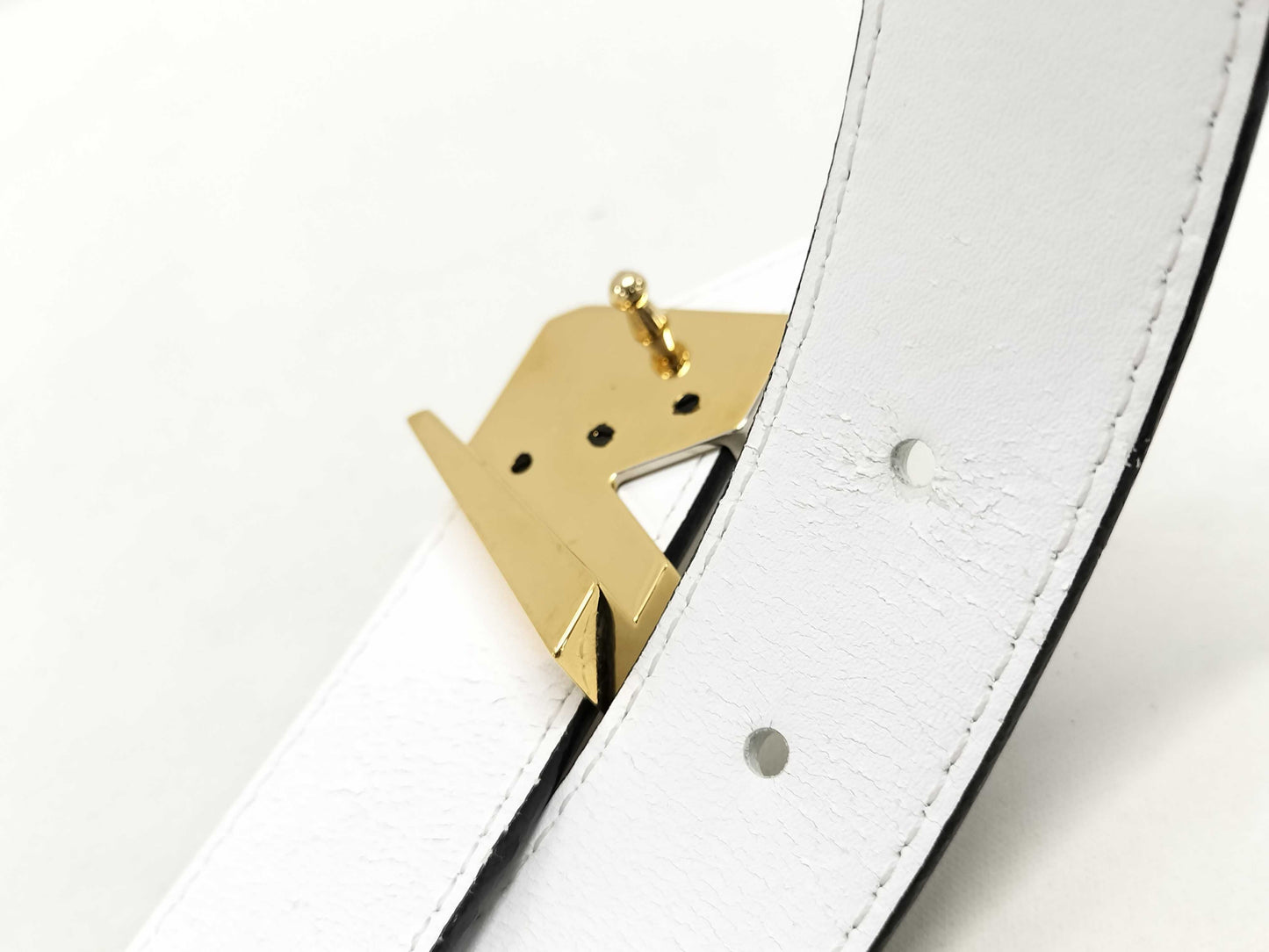 LOUIS VUITTON Epi Santur Belt