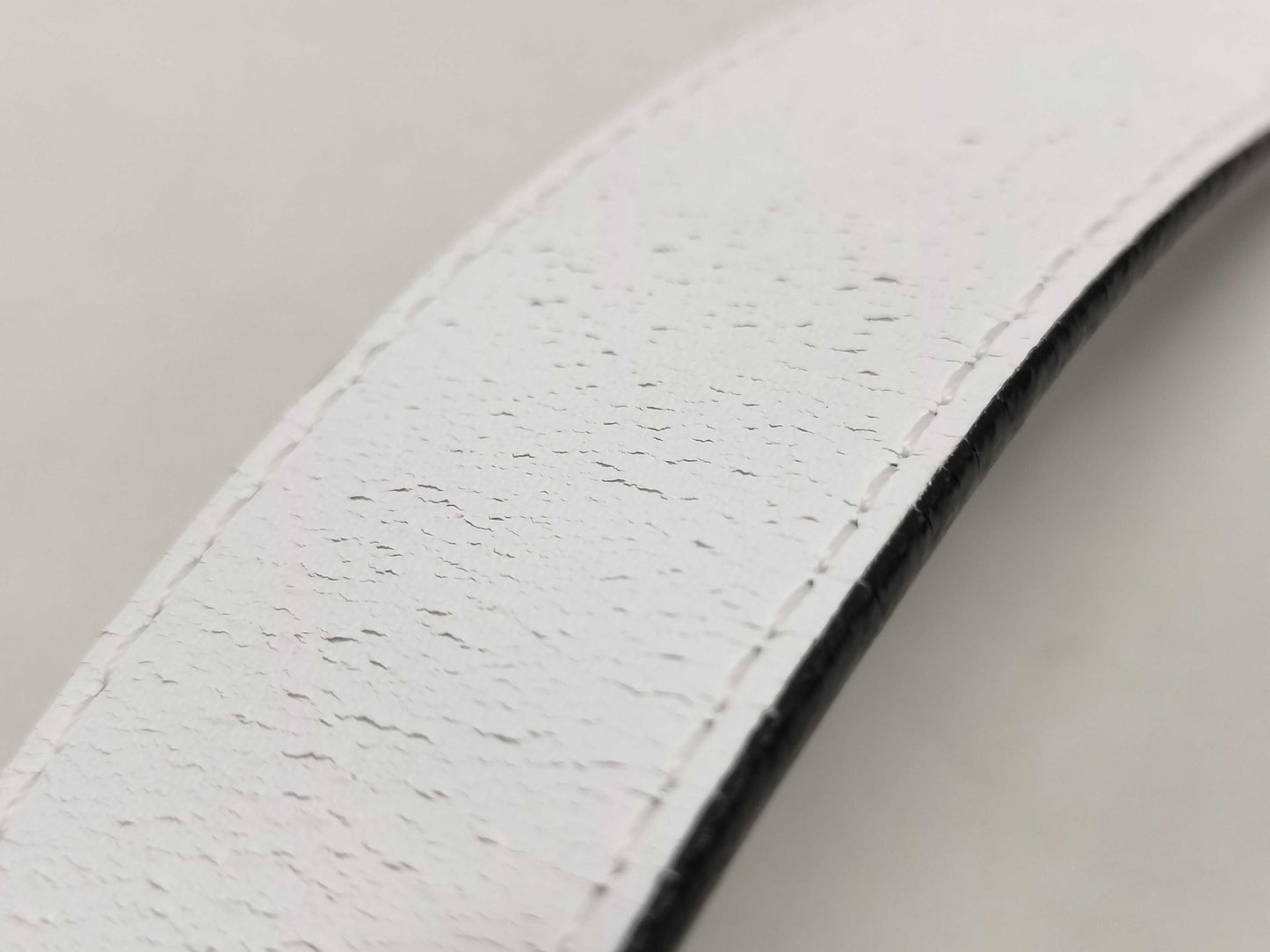 LOUIS VUITTON Epi Santur Belt