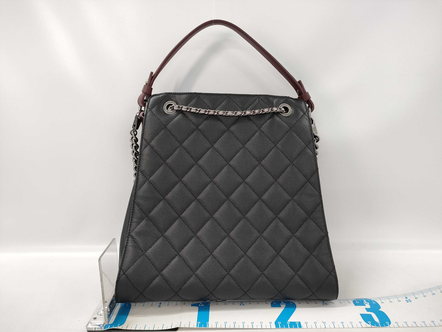 CHANEL Caviar Skin Shoulder Bag