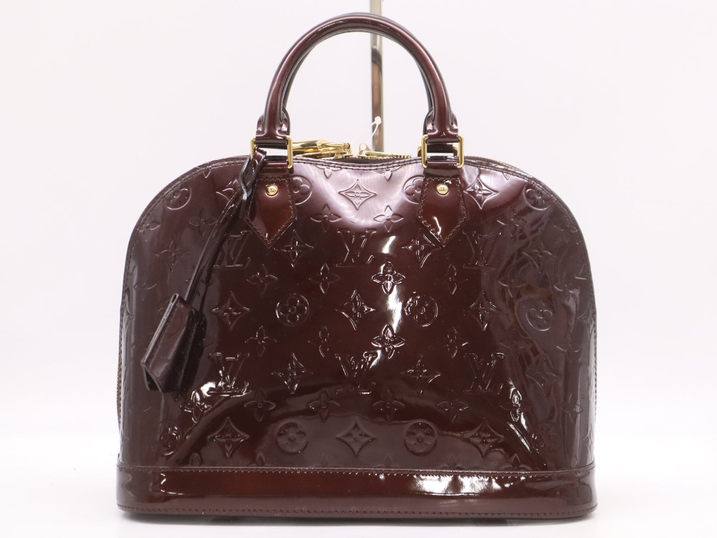 LOUIS VUITTON M91611 Vernis Alma PM Amaranth Handbag with Cadena, 2 Keys, and Cloche