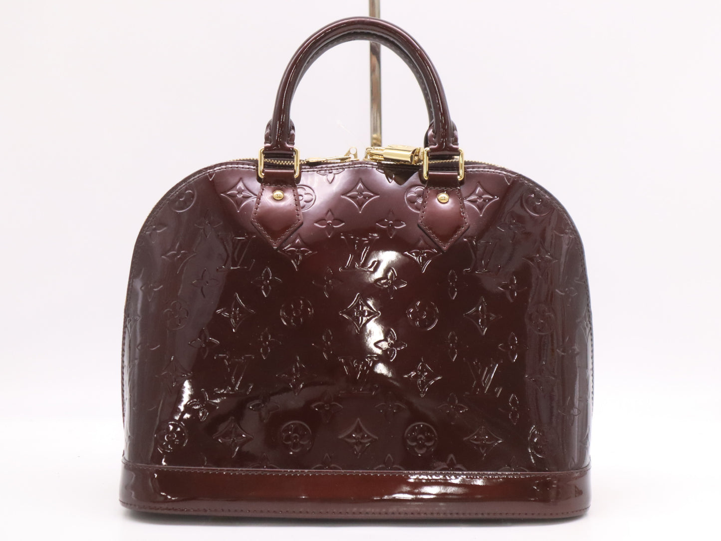 LOUIS VUITTON M91611 Vernis Alma PM Amaranth Handbag with Cadena, 2 Keys, and Cloche