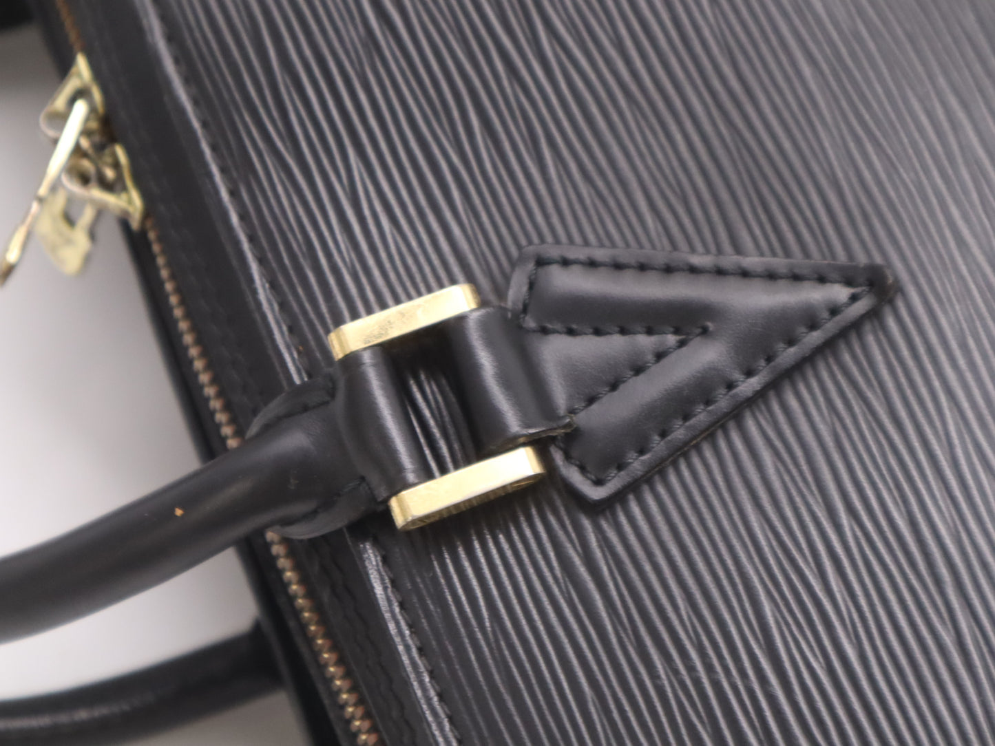 LOUIS VUITTON M54512 Epi Sorbonne Noir Handbag