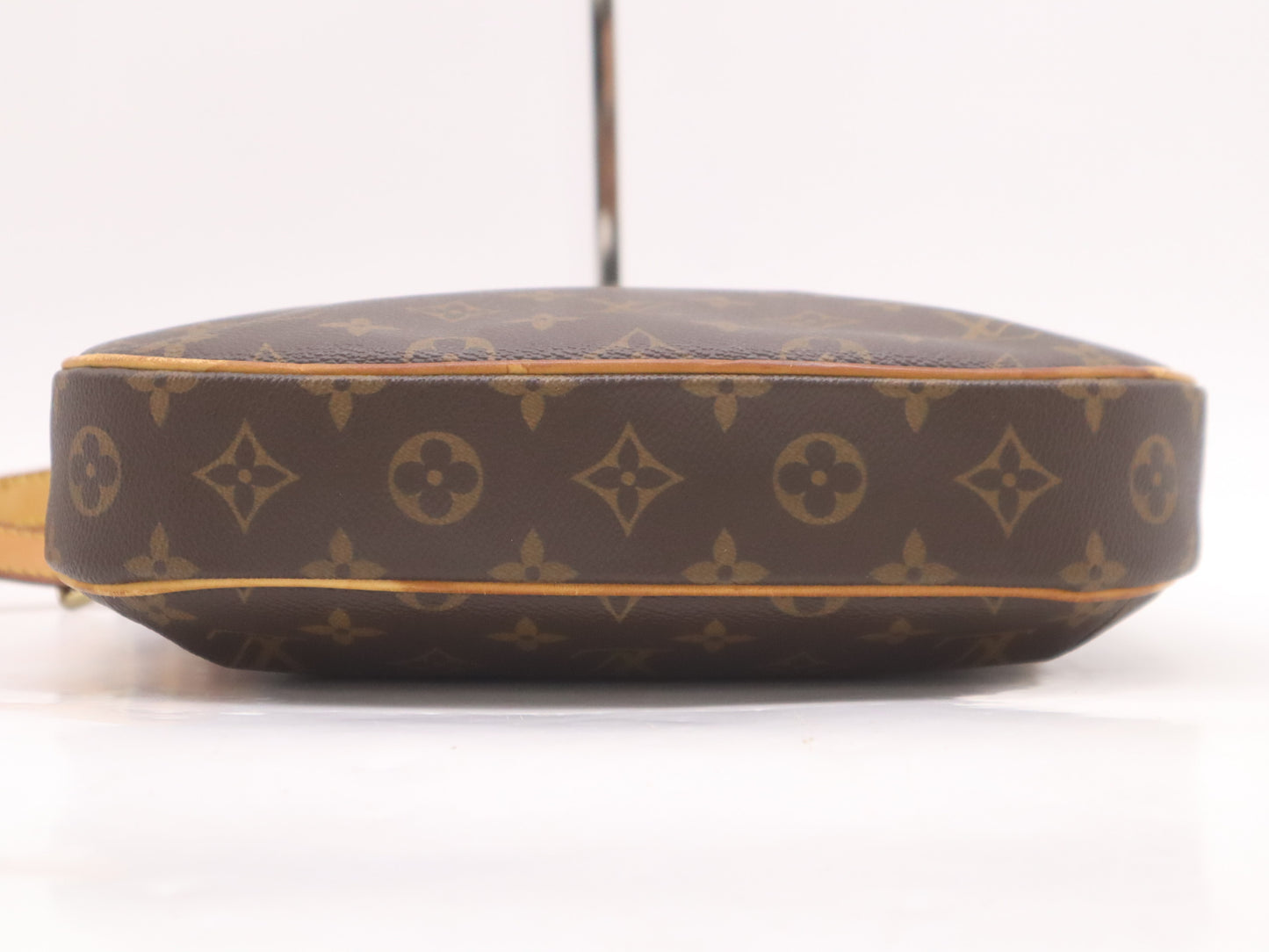 LOUIS VUITTON M56390 Monogram Odeon PM Shoulder Bag