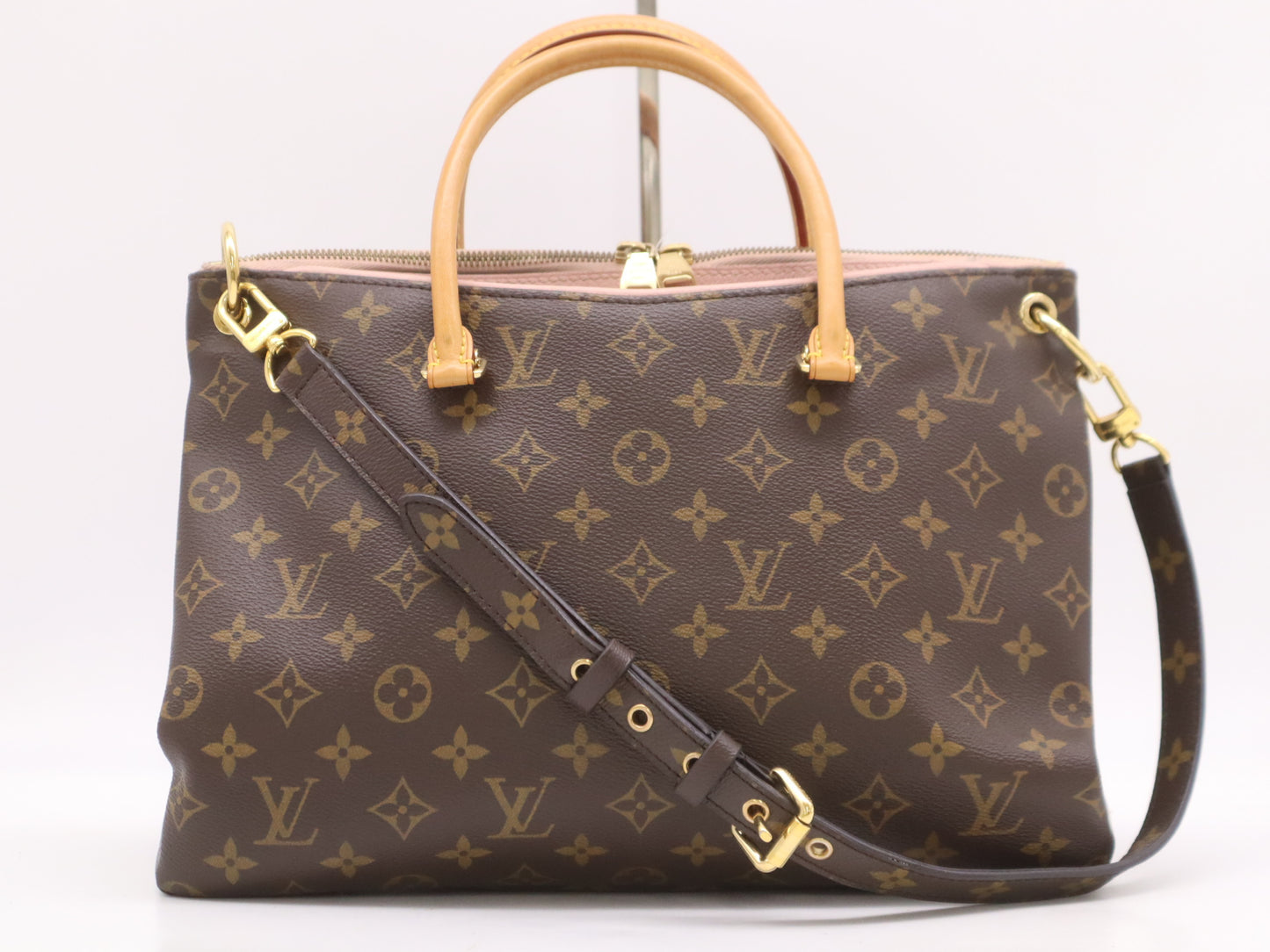 LOUIS VUITTON M40468 Monogram Pallas Rose Ballerine Shoulder Bag