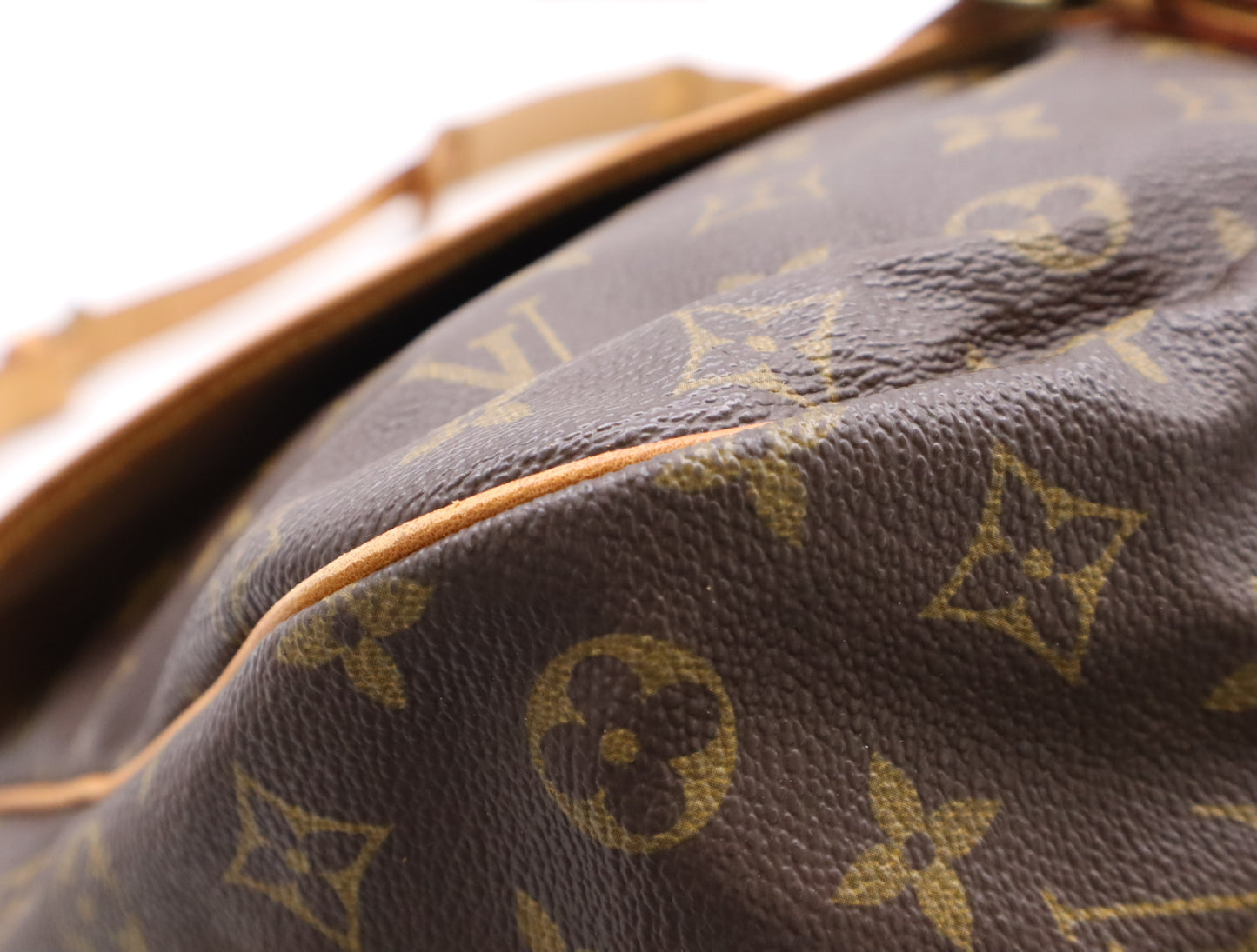 LOUIS VUITTON M42254 Monogram Saumur 35 Shoulder Bag