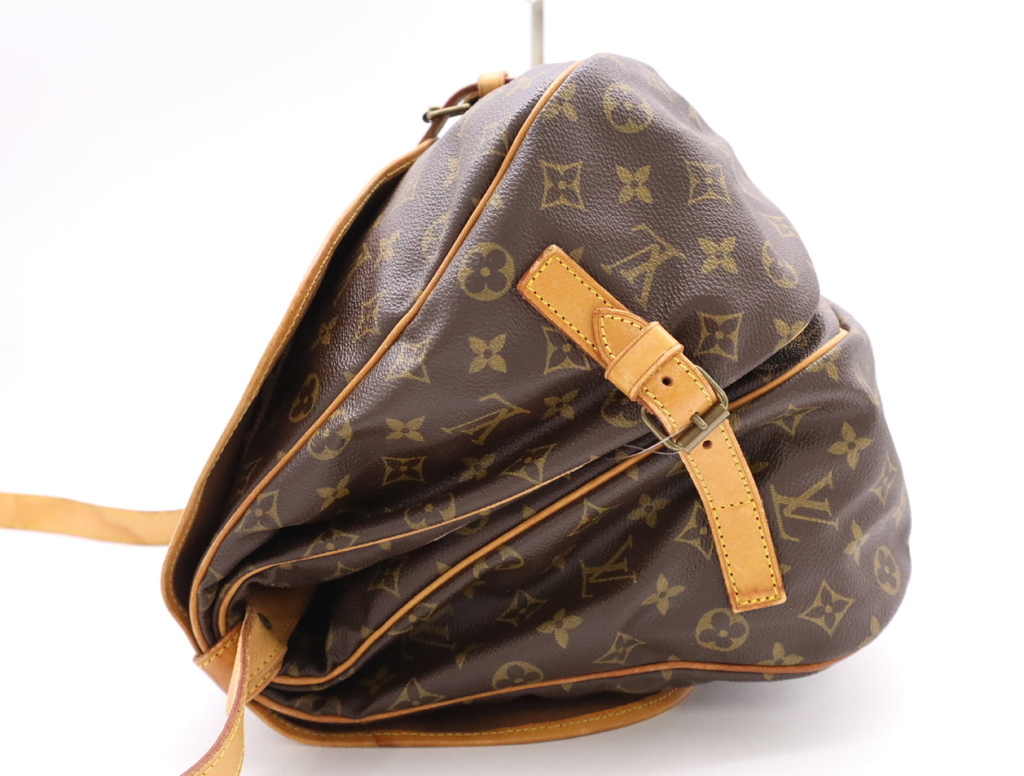 LOUIS VUITTON M42254 Monogram Saumur 35 Shoulder Bag