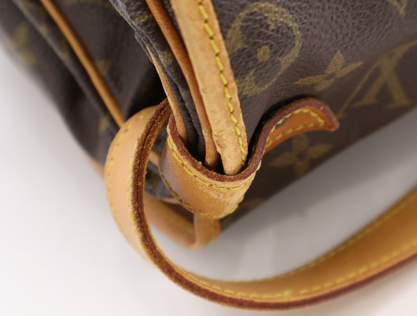 LOUIS VUITTON M42254 Monogram Saumur 35 Shoulder Bag