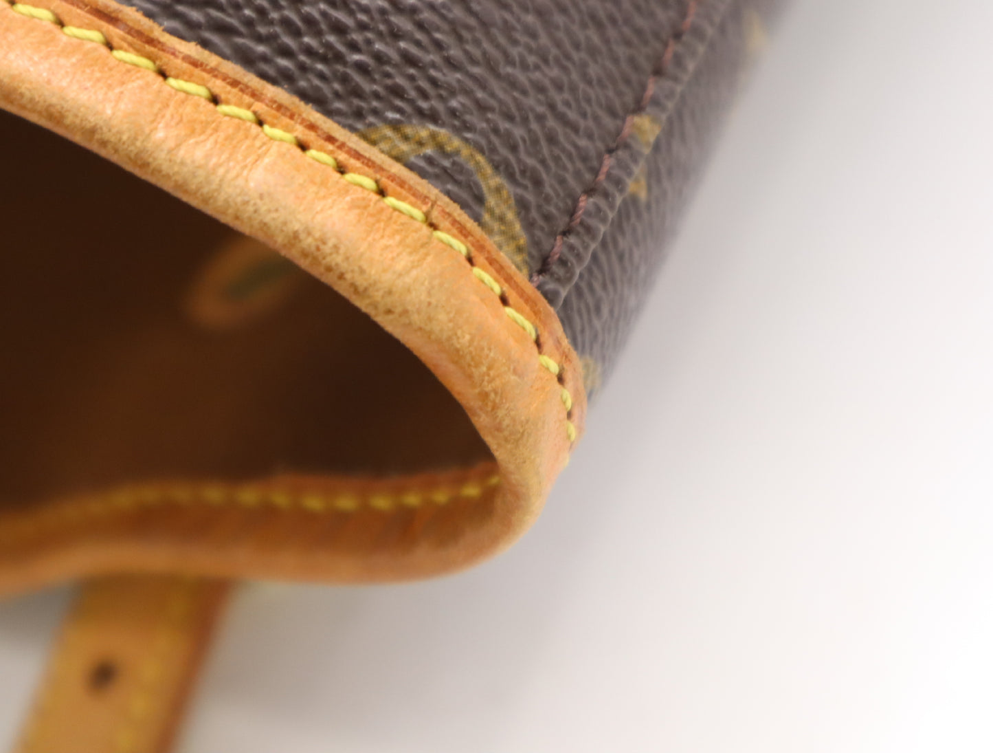 LOUIS VUITTON M42238 Monogram Bucket PM Handbag