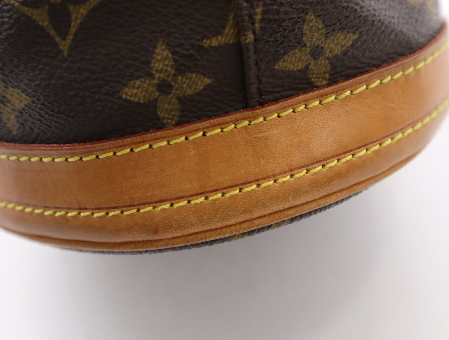LOUIS VUITTON M42238 Monogram Bucket PM Handbag
