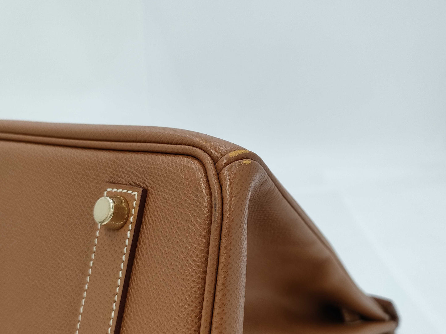 HERMES Birkin 35 Handbag, □H Stamp, 2005, Gold Hardware, Brown, Cloche, Cadena, and 2 Keys