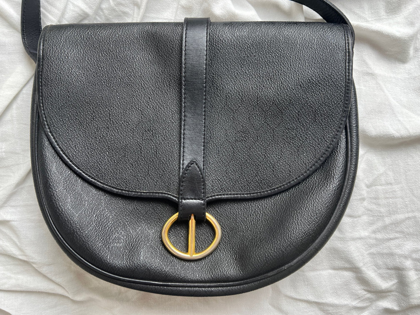 Dior Honeycomb Trotter Shoulder Bag in Black