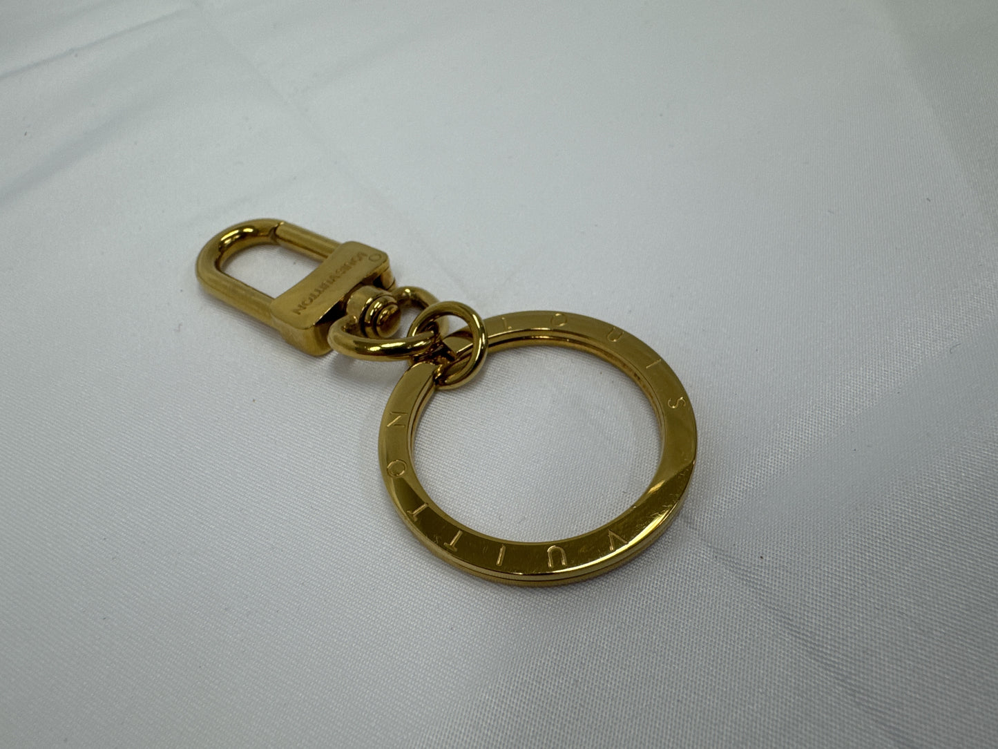 LOUIS VUITTON Anocre Keychain Gold Key Case/Keychain