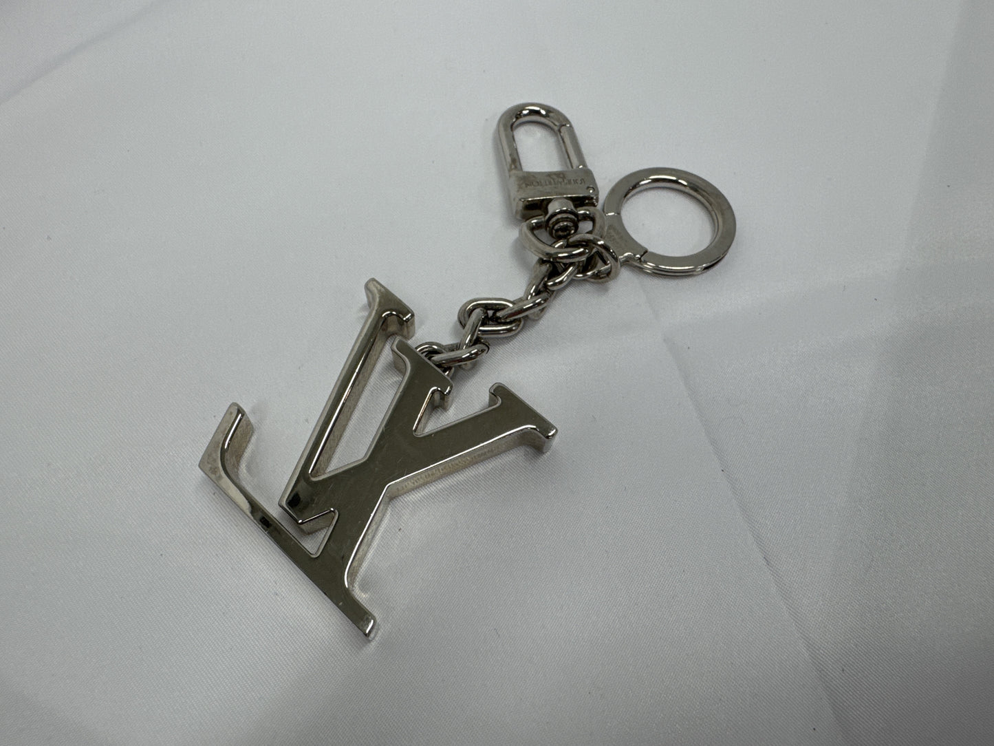 LOUIS VUITTON Porte-Clés Initial LV Key Case/Key Holder
